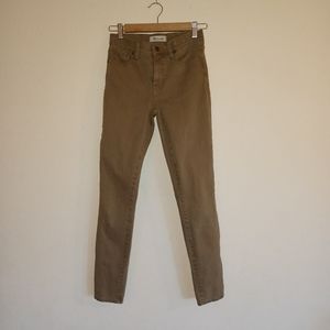 Madewell olive-green pants. GUC. 9" high riser. Size 25.